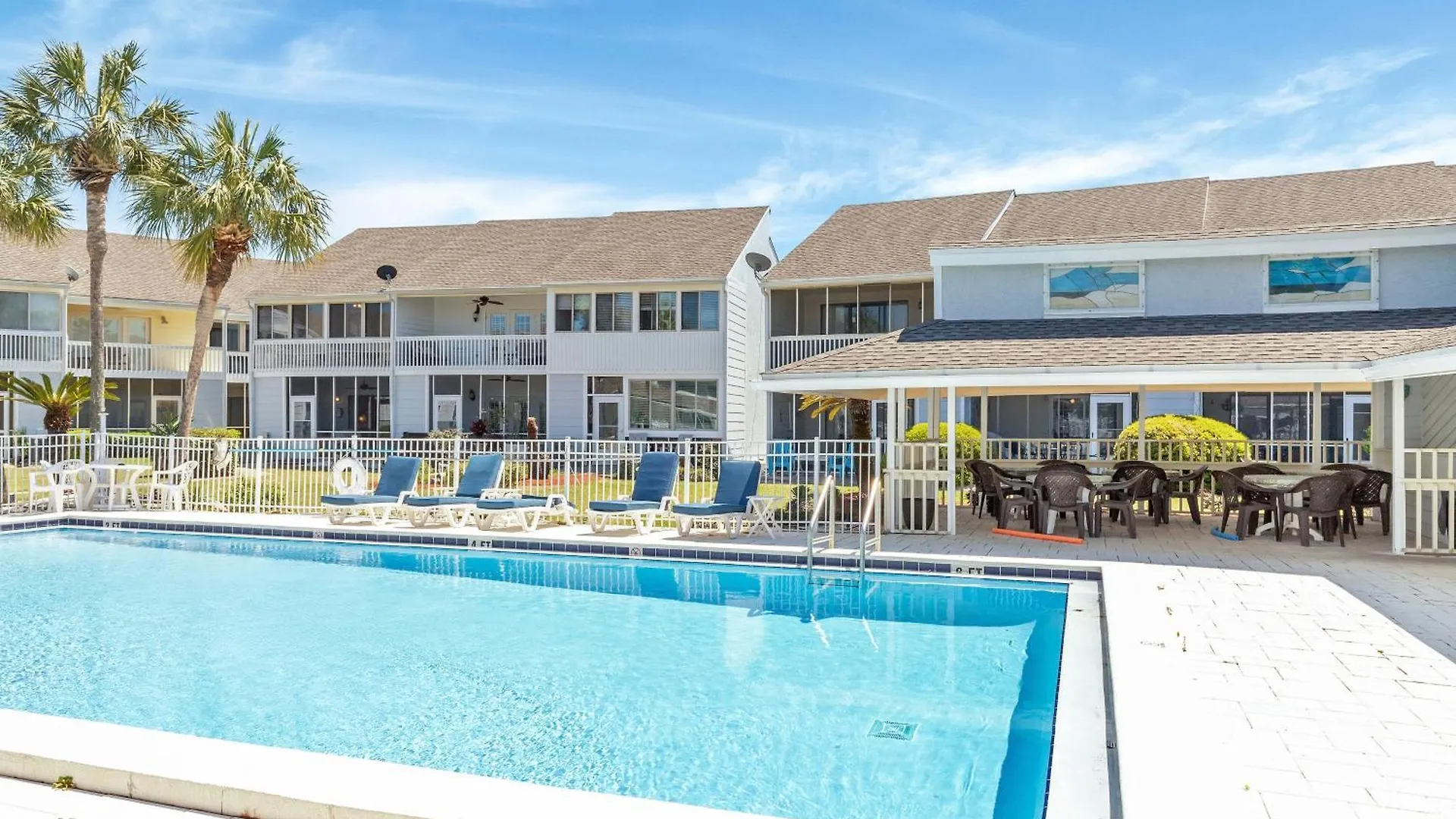 Sandpiper Cove 2136- By Holiday Isle Properties Destin